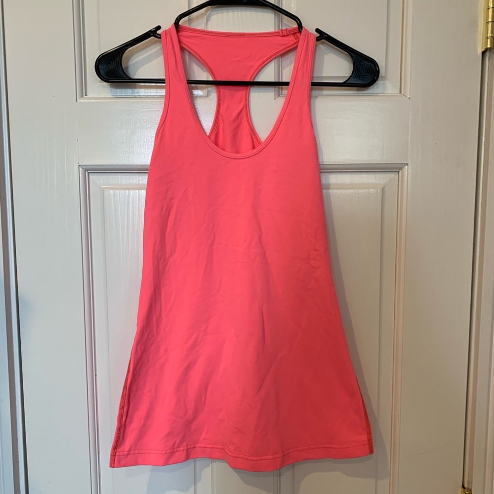Lululemon tank